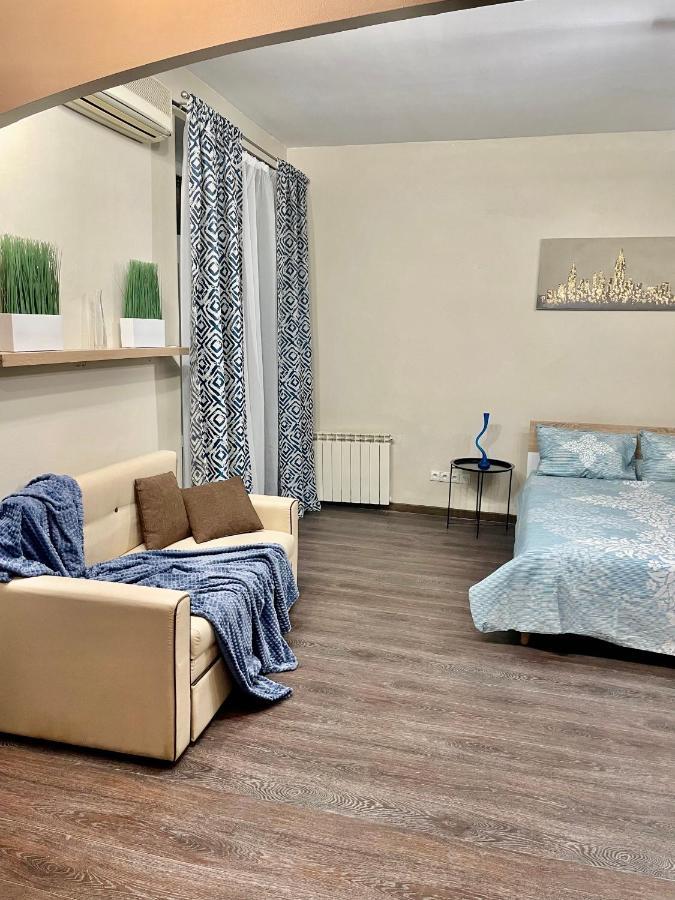 Apartment Near Zybitskaya Минск Екстериор снимка